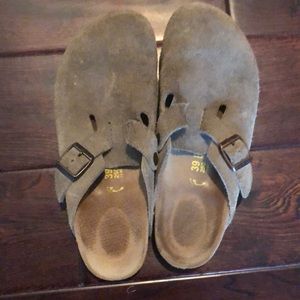 Authentic Birkenstock. Tan. 39. Woman’s 8.5-9